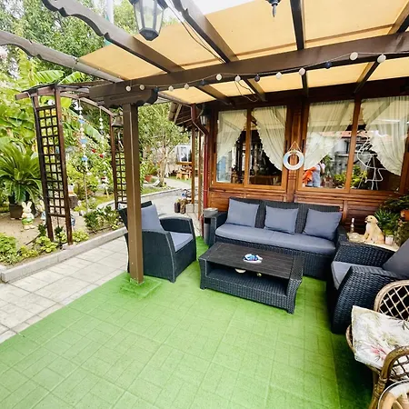 Konukevi Kastela Chernomorets