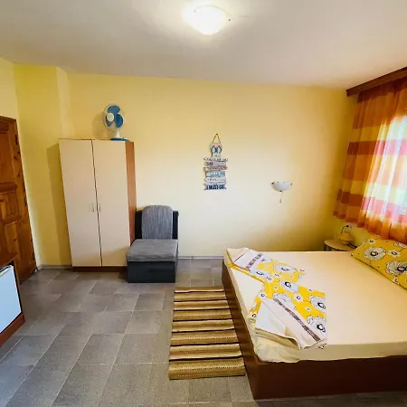 Kastela Gasthuis 3*
