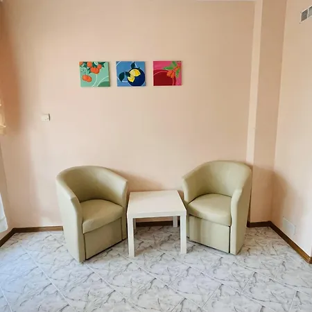 Kastela 3*