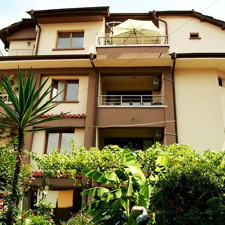Vendégház Kastela