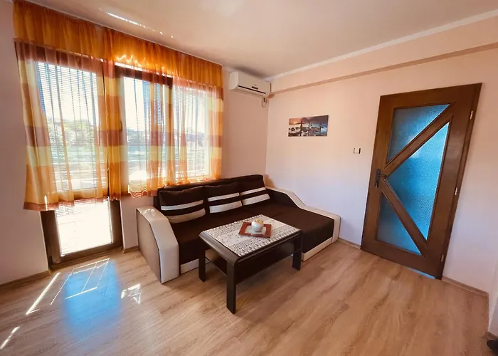 卡斯特拉宾馆 招待所